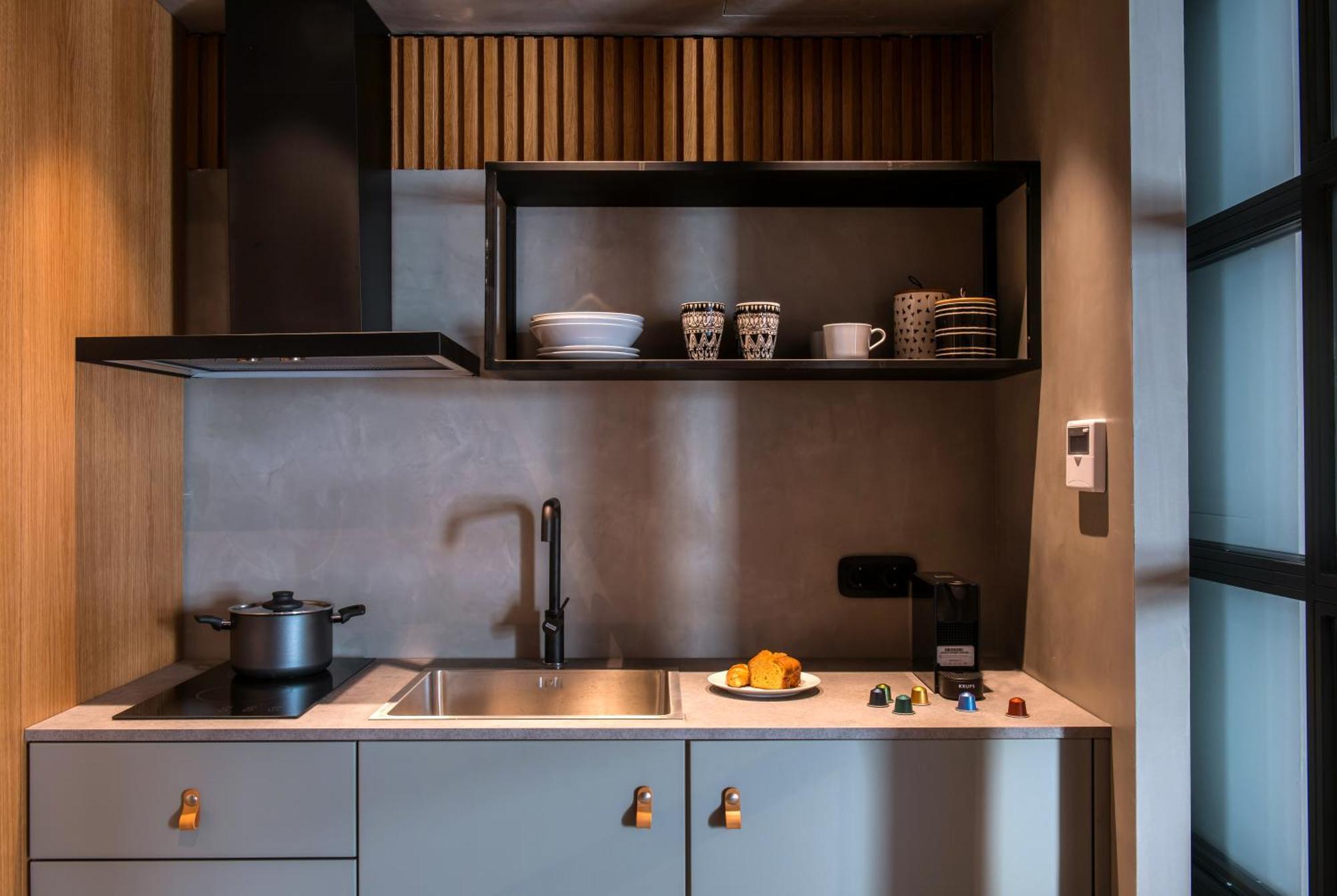 King'S Blue, Urban Suites 伊拉克利翁 外观 照片