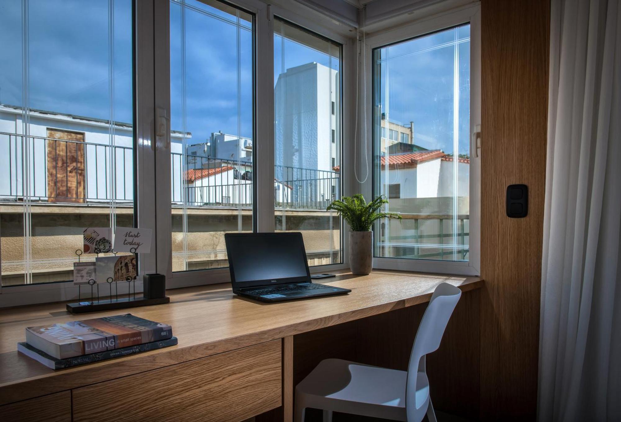 King'S Blue, Urban Suites 伊拉克利翁 外观 照片