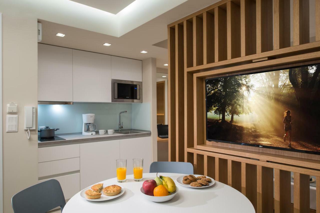 King'S Blue, Urban Suites 伊拉克利翁 外观 照片